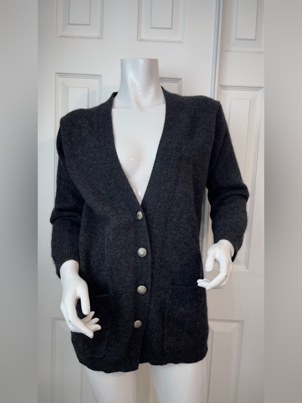 ‼️Lambs wool Angora Dark Gray V-Neck Button Front Cardigan Sweater